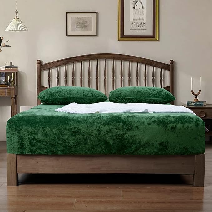 PHF Truly Velvet Fitted Sheet Only Queen Size, Luxury Super Soft Cozy Fuzzy Flannel Bottom Sheet, Deep Pocket Up to 16", Suitable for Fall Winter Spring, No Pillowcases, Emerald Green