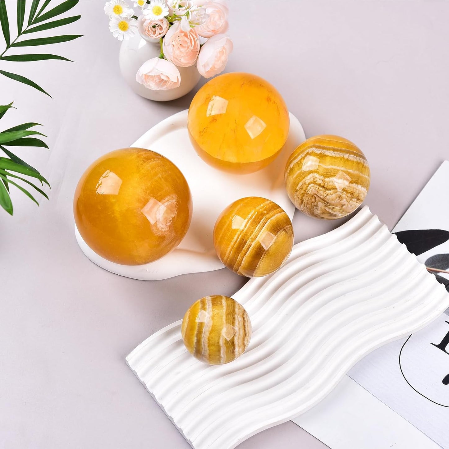 JIC Gem Natural Yellow Fluorite Crystal Sphere Crystal Decorative Ball with Wooden Stand Meditation Balls for Witchcraft Reiki Gift 40-50mm