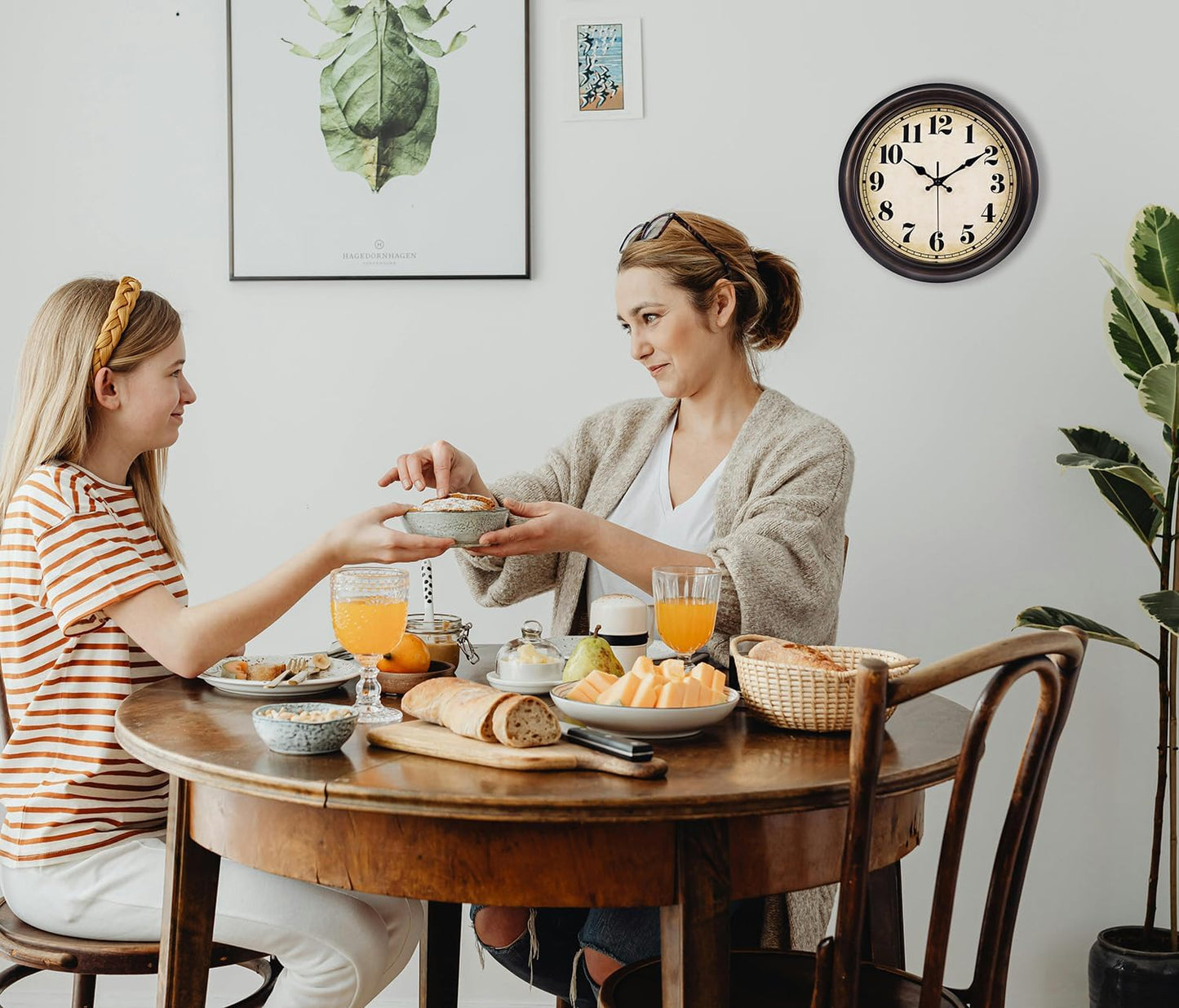 45MinST 13 Inch Red-Brown Vintage Large Wall Clock, Quartz, Battery Operated, Quiet Non-Ticking Accurate Movement with Bold Numerals, Elegant Home Decor