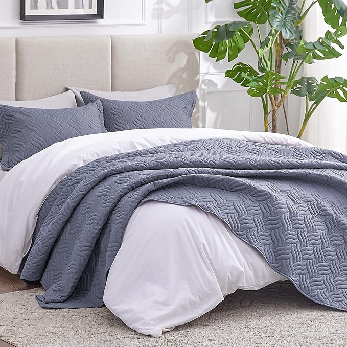 Love's cabin California King Size Quilt Bedding Set Blue Bedspread - Cal King Summer Lightweight Bedspread Comforter - Wave Pattern Coverlet for All Season - 3 Pieces (1 Quilt, 2 Pillow Shams)