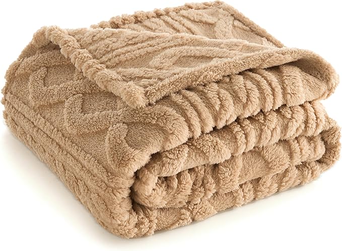 Joiedomi Throw Blanket for Couch, Soft Brown Fleece Blankets Gifts for Women Mom Girls, 280GSM Cozy Cute Soft Throw Home Room Decor Aesthetic Gifts 50x60 Inches
