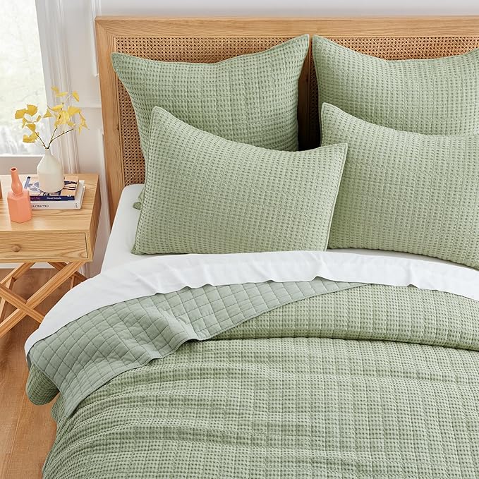 Levtex Home Mills Waffle Twin XL/Twin Quilt Set (68x86in) with 1 Pillow Sham (26x20in) - Desert Sage - 100% Cotton Twin Size Quilt Bedding Set - Lightweight, Soft, Pre-Washed