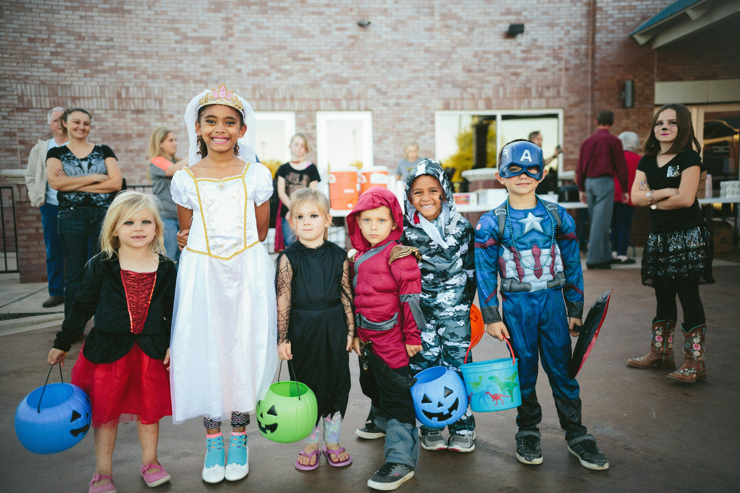 Costumes & Party