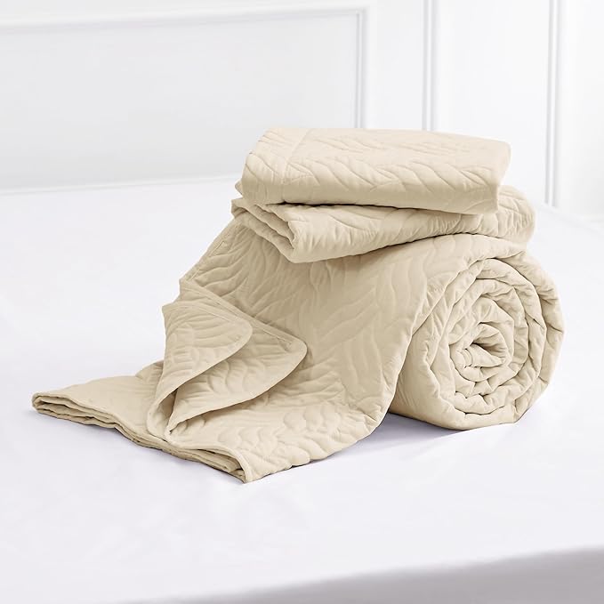 Love's cabin California King Size Quilt Bedding Set Camel Bedspread - Cal King Summer Lightweight Bedspread Comforter - Wave Pattern Coverlet for All Season - 3 Pieces (1 Quilt, 2 Pillow Shams)