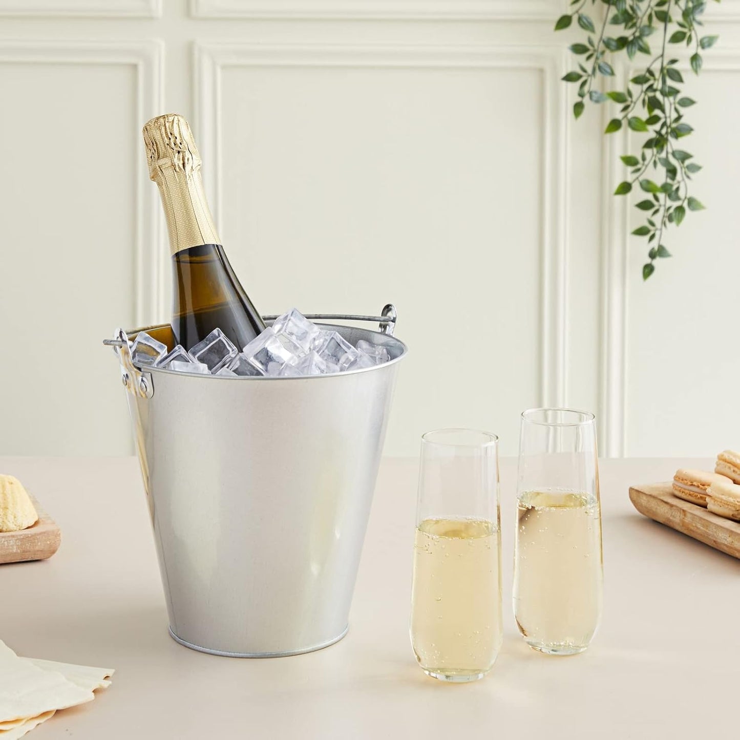 Juvale Metal Bucket 3-Pack - 7 in Top Dia x 4.5 in Bottom x 7.2 in H, 100 oz, Silver - Ice Bucket & Beer Chiller Tin Pails, Galvanized Party Pails for Centerpieces