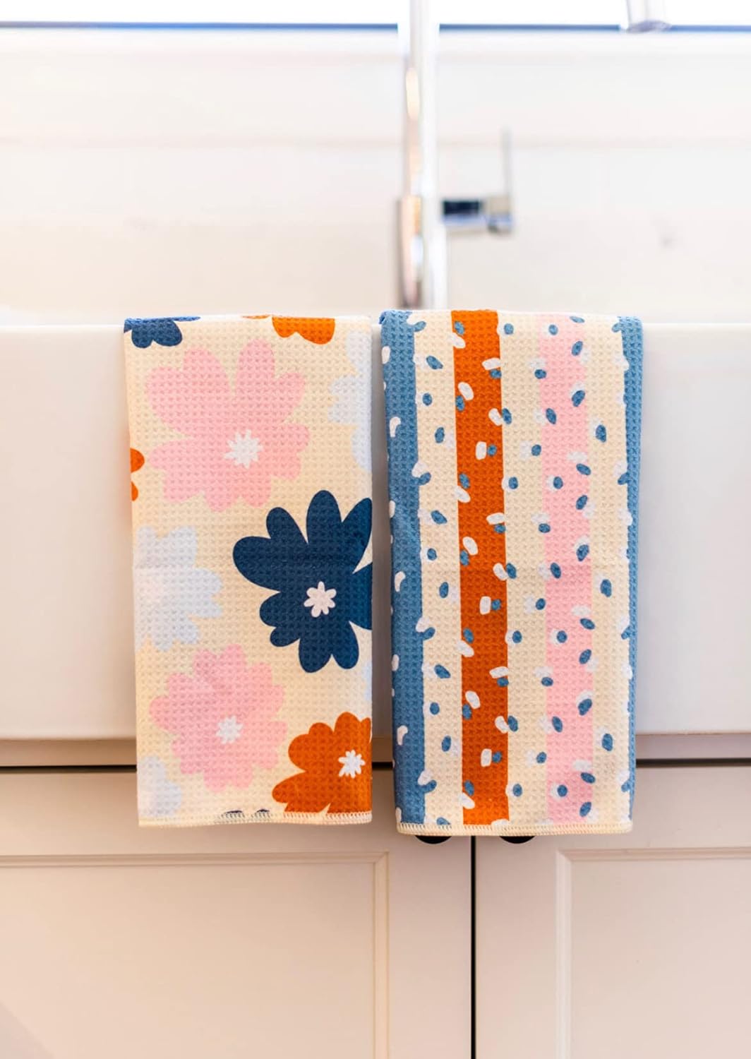 2 Pack Double Sided Kitchen Towels || Dish Towels ||Quick Dry || Designer Prints || Highly Absorbent || Hanging Hook (Rust)