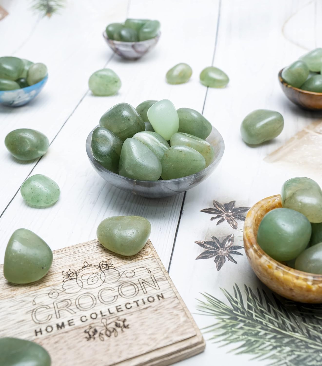 Crocon 1LB Green Jade Tumbled Stones and Crystals Bulk 2000+ Carats Natural Crystal Kit for Reiki Healing Crystal Polished, Tumble Stones, Chakra Balancing, Reiki Gift, Home Decor Size : 20mm