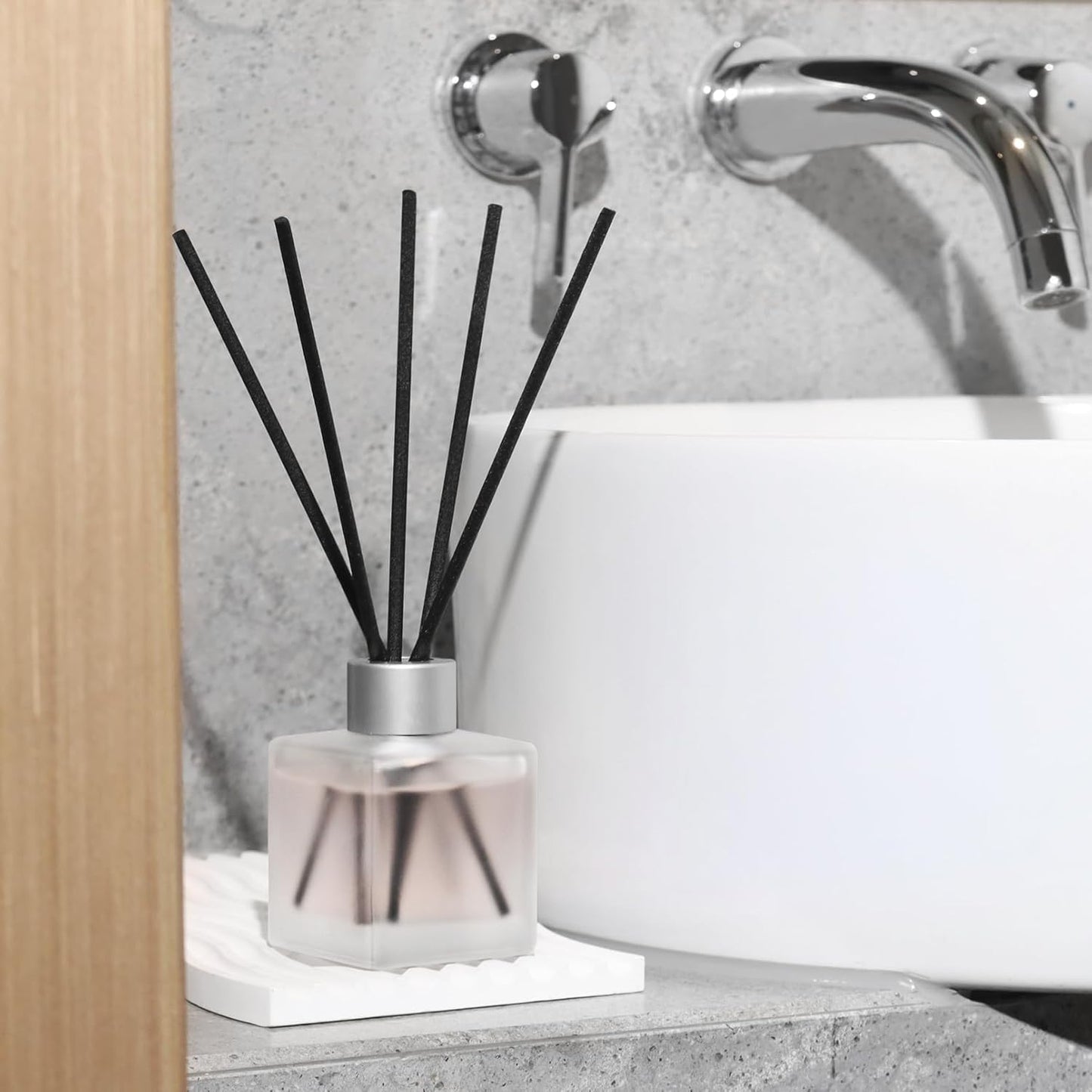 3-Pack Reed Diffuser, Jasmine White Tea/Lily/Peony Scented Oil, Flower Aroma Essential Oil with Diffuser Sticks, Long Lasting Bathroom Air Freshener, Home Fragrance for Room Decor