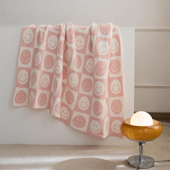 YIRUIO with Smiley Faces Checkerboard Throw Blankets Checkered Reversible Microfiber Super Soft Warm Cozy Fluffy Shaggy Blanket for Home Office Couch Bed Sofa Decor (Soft Pink)