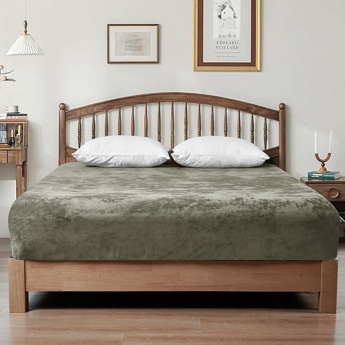 PHF Truly Velvet Fitted Sheet Only Queen Size, Luxury Super Soft Cozy Fuzzy Fleece Bottom Sheet, Deep Pocket Up to 16",Suitable for Fall Winter Spring, No Pillowcases, Smokey Olive