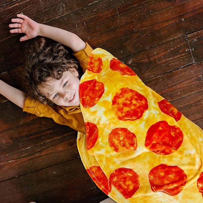 Vessia Pizza Printed Throw Blanket, Realistic Funny Round Food Blanket for Adults and Kids, 300GSM Novelty Pepperoni Pizza Throw for Couch, Sofa, Bed, Fun Comfy Cozy Gifts for Boys, Girls, 60 inches