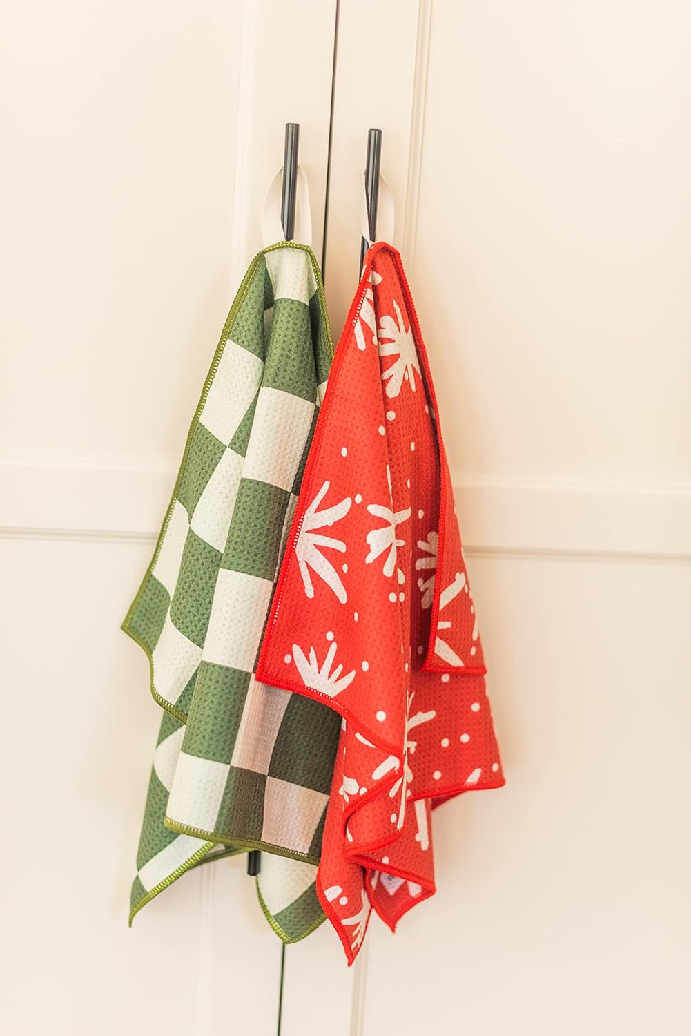 2 Pack Double Sided || Not Your Ordinary Kitchen Towels || Dish Towels || Quick Dry || Waffle Weave Microfiber || Highly Absorbent || Hanging Hook (Christmas Checkered)