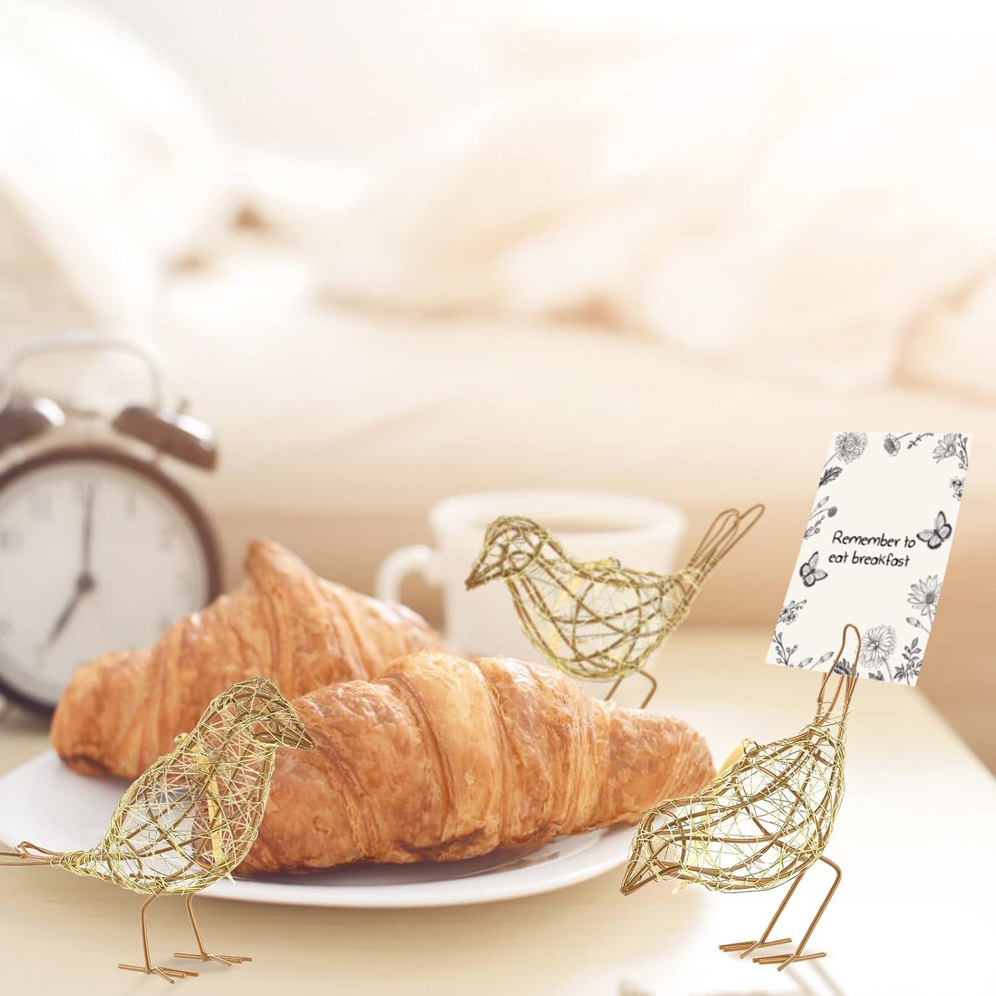 Artisan Handmade Gold-Wire Woven Bird Statues Trio Table Decor- Modern Farmhouse Shelf Decor with Hanging Chain, Multi-Pose Metal Bird Figurines for Home Office & Holiday Display