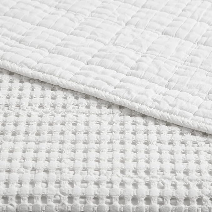 Levtex Home Mills Waffle Full/Queen Quilt Set (88x92in) with 2 Pillow Shams (26x20in) - Bright White - 100% Cotton Full/Queen Size Quilt Bedding Set - Lightweight, Soft, Pre-Washed