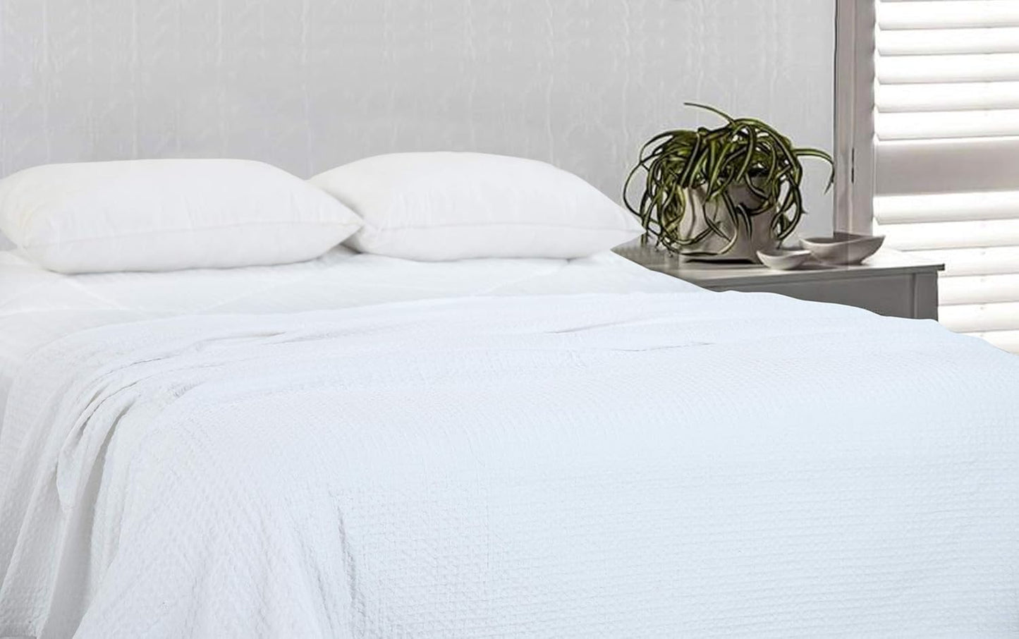 HILLFAIR 100% Combed Cotton Blanket–102x108 Inch California King Size Bed Blankets– Warm Soft All Season Breathable Blankets– Extra Large Oversized California King Blanket- White King Cotton Blankets