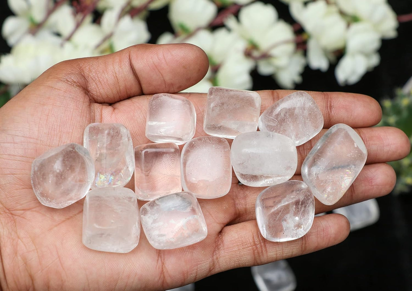 Crocon 1LB Clear Quartz Tumbled Stones and Crystals Bulk 2000+ Carats Natural Crystal Kit for Reiki Healing Crystal Polished, Tumble Stones, Chakra Balancing, Reiki Gift Home Decor Size : 20-25 mm
