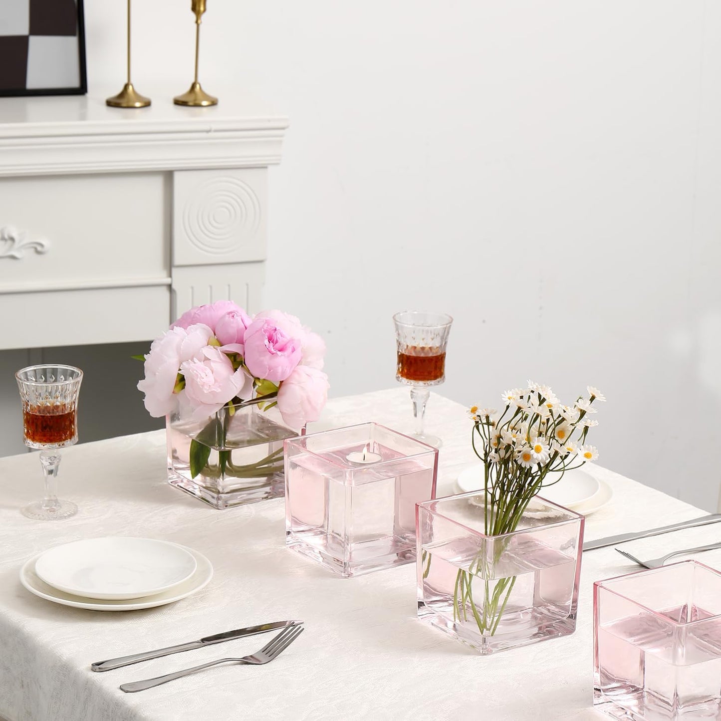 Square Pink Glass Vases Set of 2, 6" x 6" x 6" Square Vase for Centerpieces, Flower Vases for Centerpieces, Small Vase for Wedding, Party, Home Office Decoration