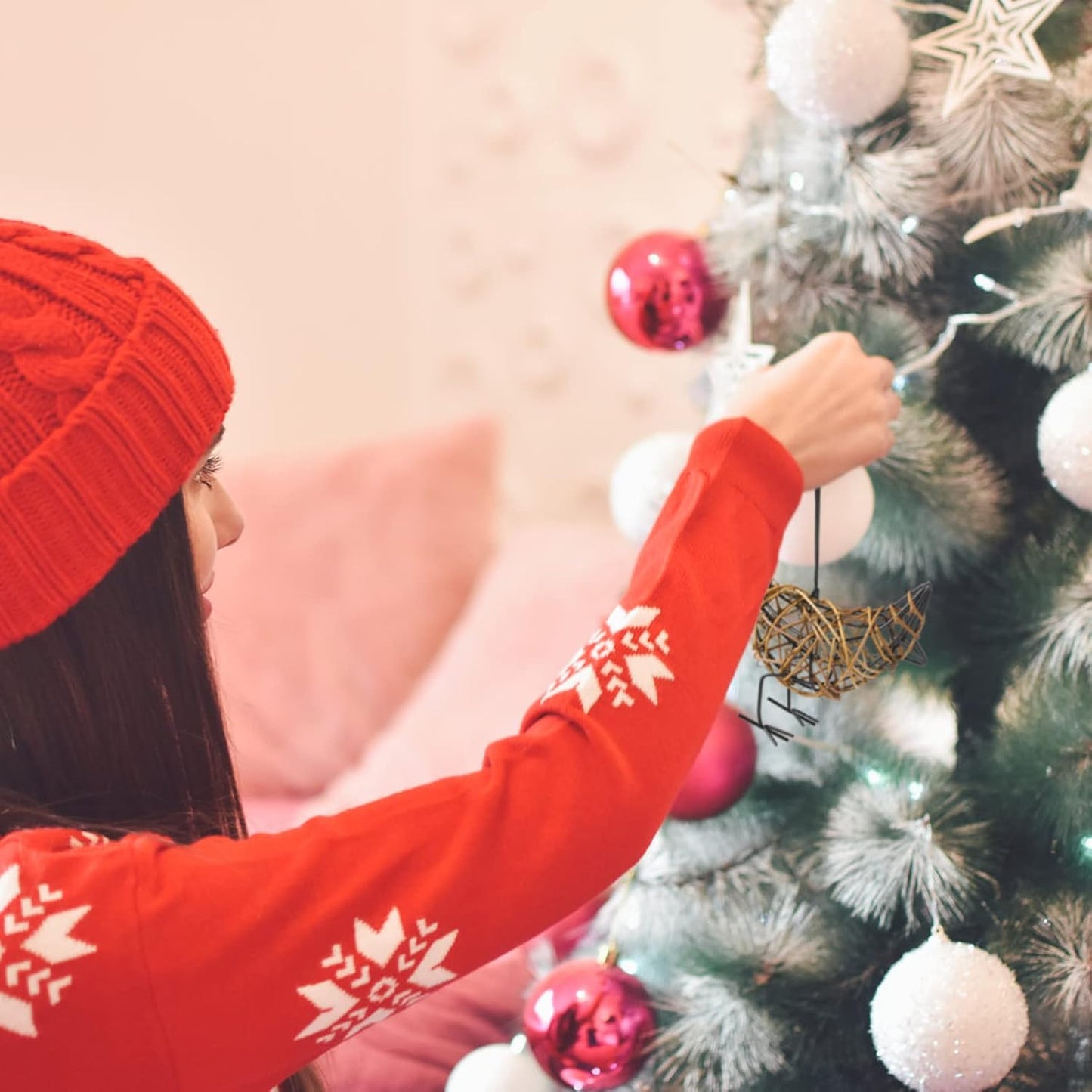 Natural Rattan Bird Sculptures Set of 2 - Handwoven Metal Wire Table Decor, Rustic Farmhouse Accent with Memo Clip & Christmas Ornament (6x5.5x2.3in)
