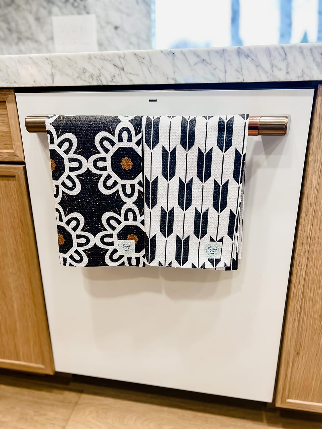 2 Pack Double Sided Kitchen Towels || Dish Towels || Quick Dry || Designer Prints || Highly Absorbent || Hanging Hook (Black)