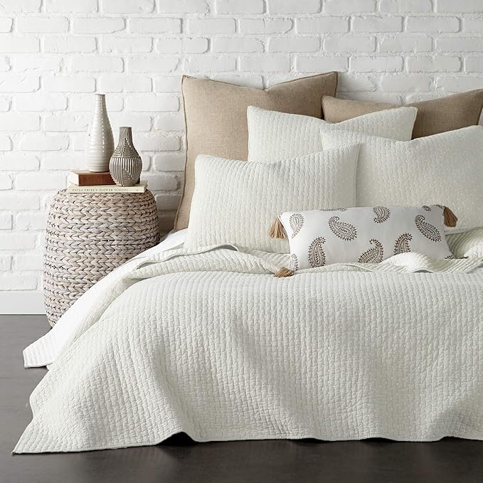 Levtex Home Cross Stitch Reversible Twin XL/Twin Quilt Set (68x86in) with 1 Pillow Sham (26x20in) - Stitch Texture - Cream - 100% Cotton Twin Size Quilt Bedding Set - Lightweight, Soft, Pre-Washed