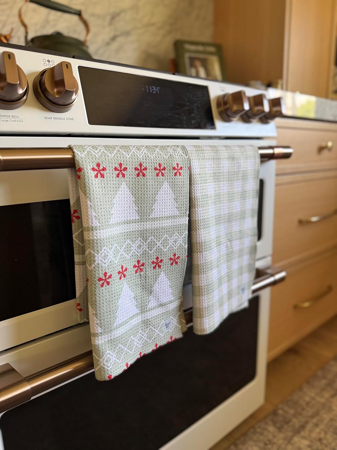 2 Pack || Double Sided|| Not Your Ordinary Kitchen Towels || Dish Towels || Quick Dry || Waffle Weave Microfiber || Designer Prints || Highly Absorbent || Hanging Hook (Mint Christmas)