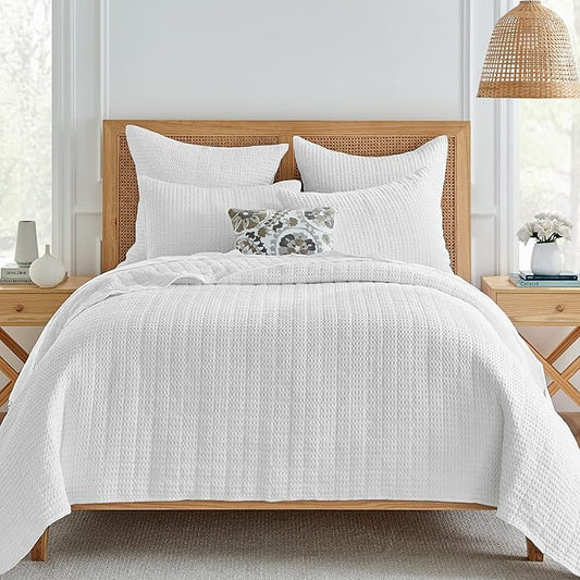 Levtex Home Mills Waffle Full/Queen Quilt Set (88x92in) with 2 Pillow Shams (26x20in) - Bright White - 100% Cotton Full/Queen Size Quilt Bedding Set - Lightweight, Soft, Pre-Washed