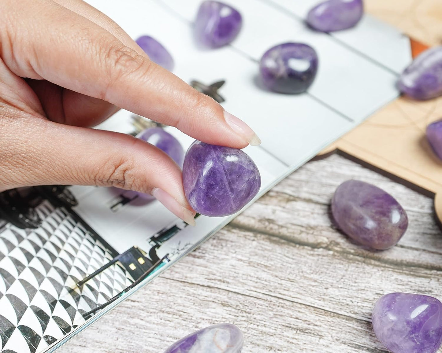 Crocon 1LB amethyst Tumbled crystals and healing stones Kit for Reiki Healing Crystal purple Polished tumble stones Chakra Balancing meditation Reiki Gifts women men DIY Home Decor Size : 20-25 mm