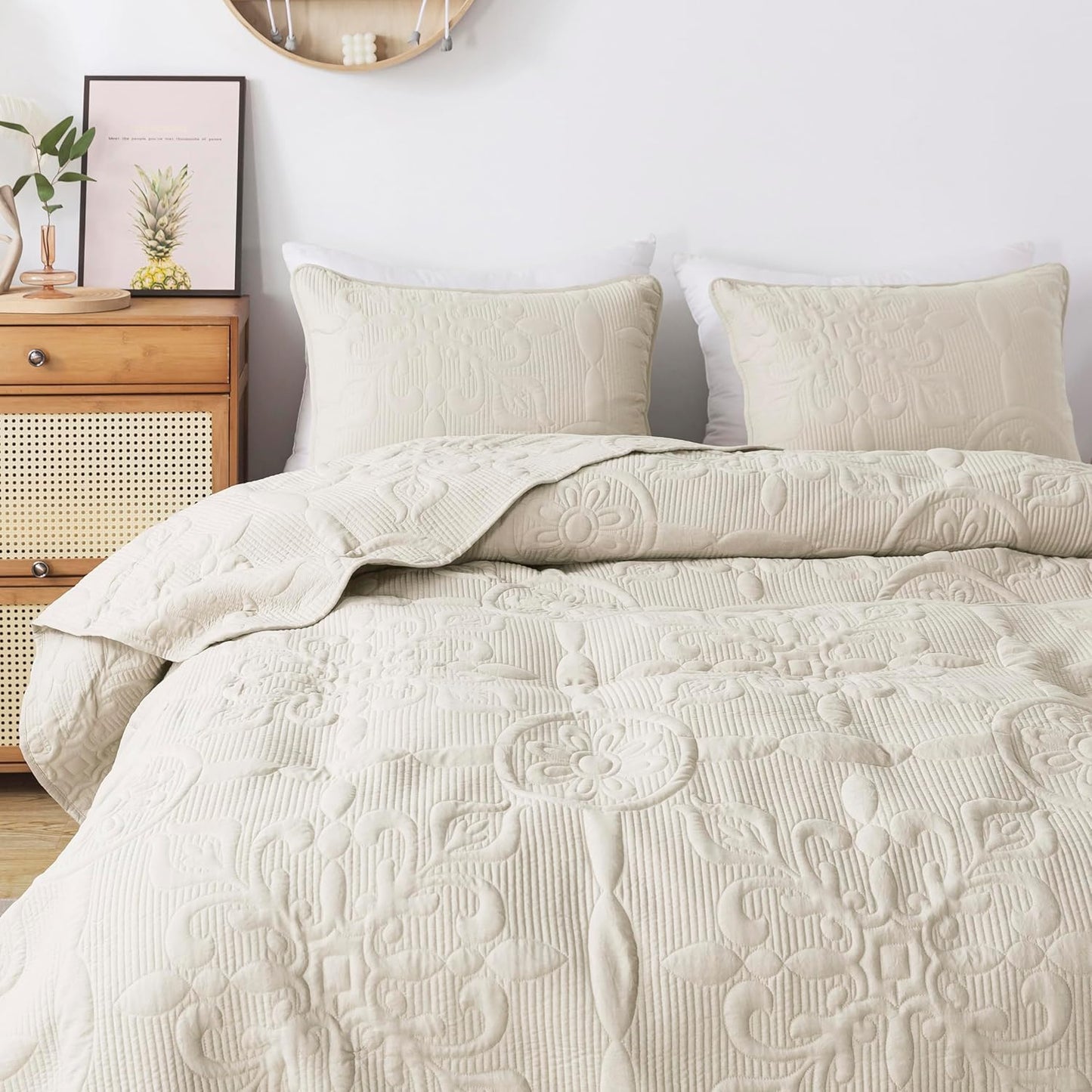 Ivory Damask Quilt King Size Bedding Sets with 2 Pillow Shams, Cream Boho Bedspread Lightweight Soft Farmhouse Vintage Bohemian Coverlet Retro Jacquard Pattern Bed Cover for All Season, 3 Pieces