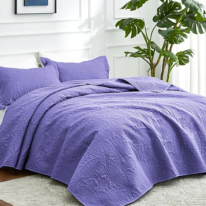 Love's cabin California King Size Quilt Bedding Set Deep Purple Bedspreads - Cal King Summer Lightweight Bedspread Comforter - Coin Pattern Coverlet for All Season - 3 Pieces (1 Quilt, 2 Pillow Shams)