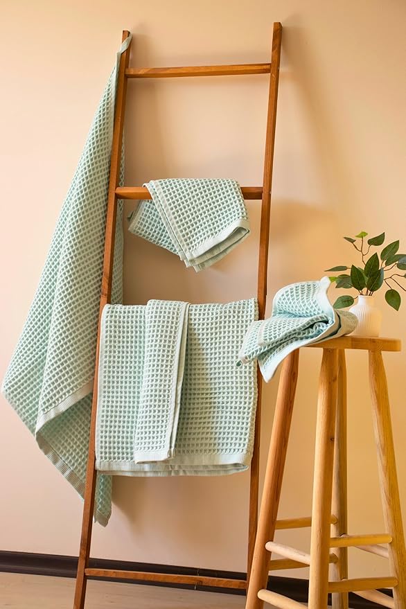 Püskül - Luxury Waffle Towel Set for Bathroom 4 Pieces Ice Green, Premium Quality Organic 100% Turkish Cotton 2 Hand and 2 Bath Towels Sets, Quick Dry Thin Waffle Towels, Made in Turkiye (Ice Green)
