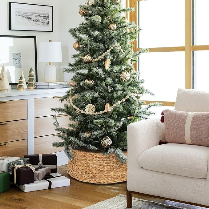 SUNNYPARK Christmas Tree Collar, 23.5’’ Hand-Woven Natural Water Hyacinth Christmas Tree Collar Basket Base Cover - Light Brown