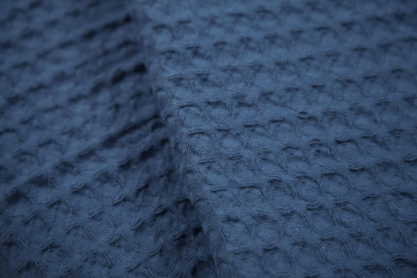 HILLFAIR 100% Combed Cotton Blanket– King Size Bed Blankets– Warm Soft All Season Breathable Lightweight Summer Blankets– Waffle Weave Home Decor Bed Blanket- Navy King Bed Cotton Blankets/Bedcovers