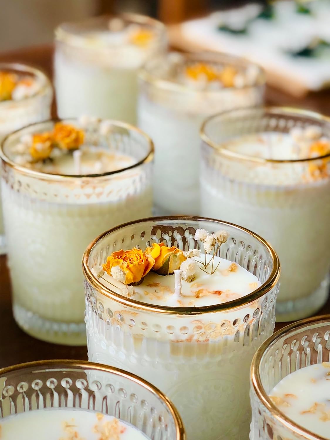 Jasmine Scented Candle, 36 Hours Long-Lasting, Natural Soy & Beeswax Glass Jar Candle, Fragrant Home Decor for Women, Perfect for Relaxation, Romance, and Gifts