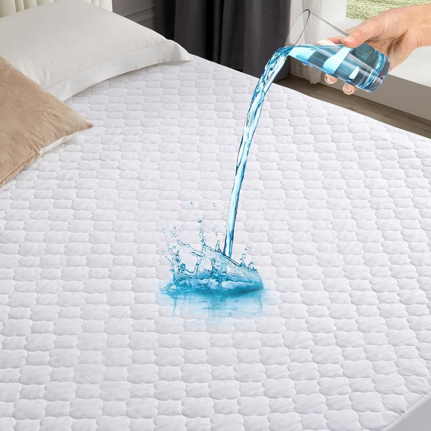 King Quilted Fitted Waterproof Mattress Protector, Noiseless Mattress Cover with 6"-18" Deep Pocket, Breathable and Soft Waterproof Mattress Pad Mattress Topper