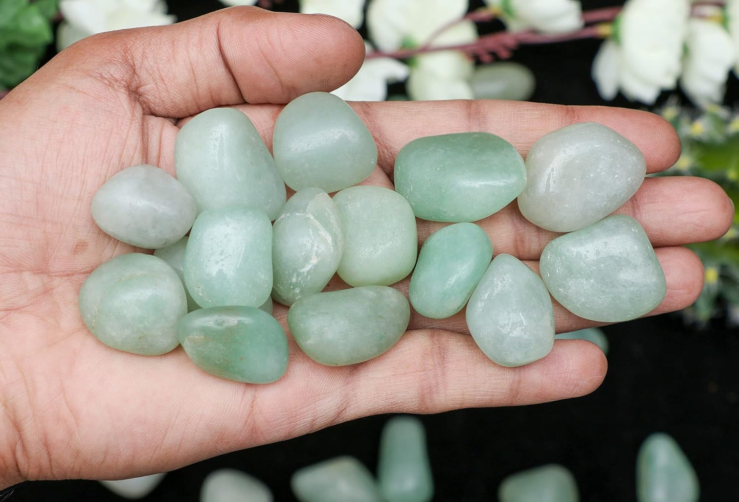 Crocon 1LB Green Jade Tumbled Stones and Crystals Bulk 2000+ Carats Natural Crystal Kit for Reiki Healing Crystal Polished, Tumble Stones, Chakra Balancing, Reiki Gift, Home Decor Size : 20mm