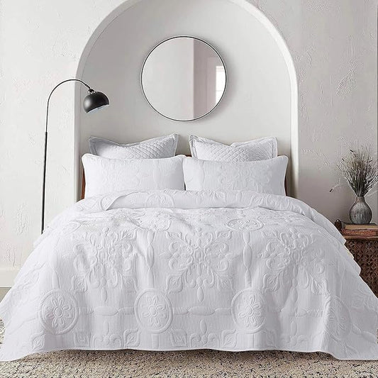 White Damask Quilt California Cal King Size Bedding Sets with 2 Pillow Shams, Oversized Boho Bedspread Lightweight Soft Farmhouse Vintage Coverlet Jacquard Pattern Bed Cover for All Season, 3 Pieces