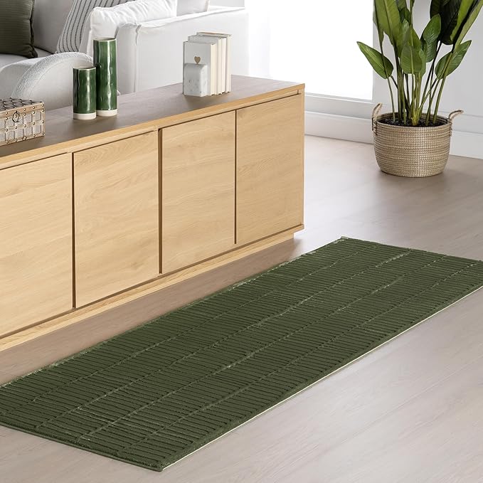 nuLOOM 2'8" x 8' Indoor Area Rug, 100% Recycled PET, Machine Washable, Oeko-TEX Certified, Medium Pile, Pet-Friendly, Kailani Geometric Green