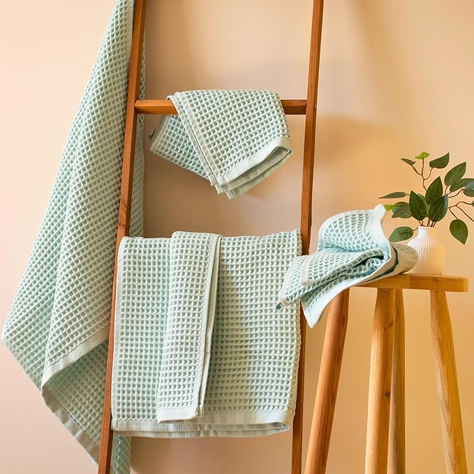 Püskül - Luxury Waffle Towel Set for Bathroom 4 Pieces Ice Green, Premium Quality Organic 100% Turkish Cotton 2 Hand and 2 Bath Towels Sets, Quick Dry Thin Waffle Towels, Made in Turkiye (Ice Green)