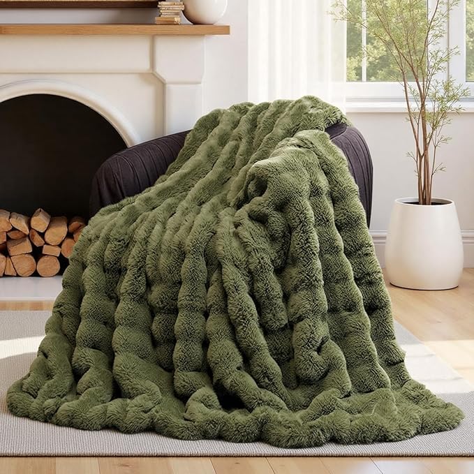 Lotus Karen Faux Fur Throw Blanket Dark Green - 800 GSM Bubble Rabbit Fluff Blanket for Couch Bed Sofa,Softest Fluffy Fuzzy Cozy Blanket,Thick Furry Plush Shaggy Warm Blankets for Women,50x60 Inches
