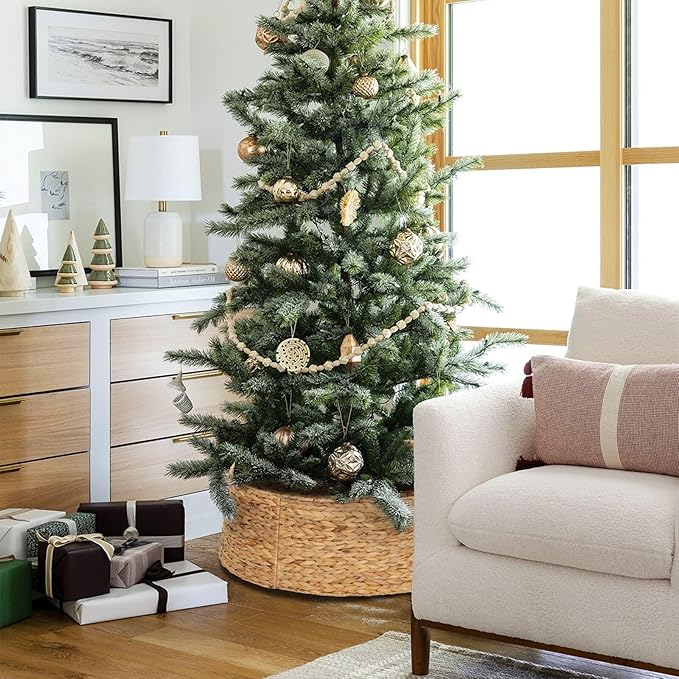 SUNNYPARK Christmas Tree Collar, 28’’ Hand-Woven Natural Water Hyacinth Christmas Tree Collar Basket Base Cover - Light Brown