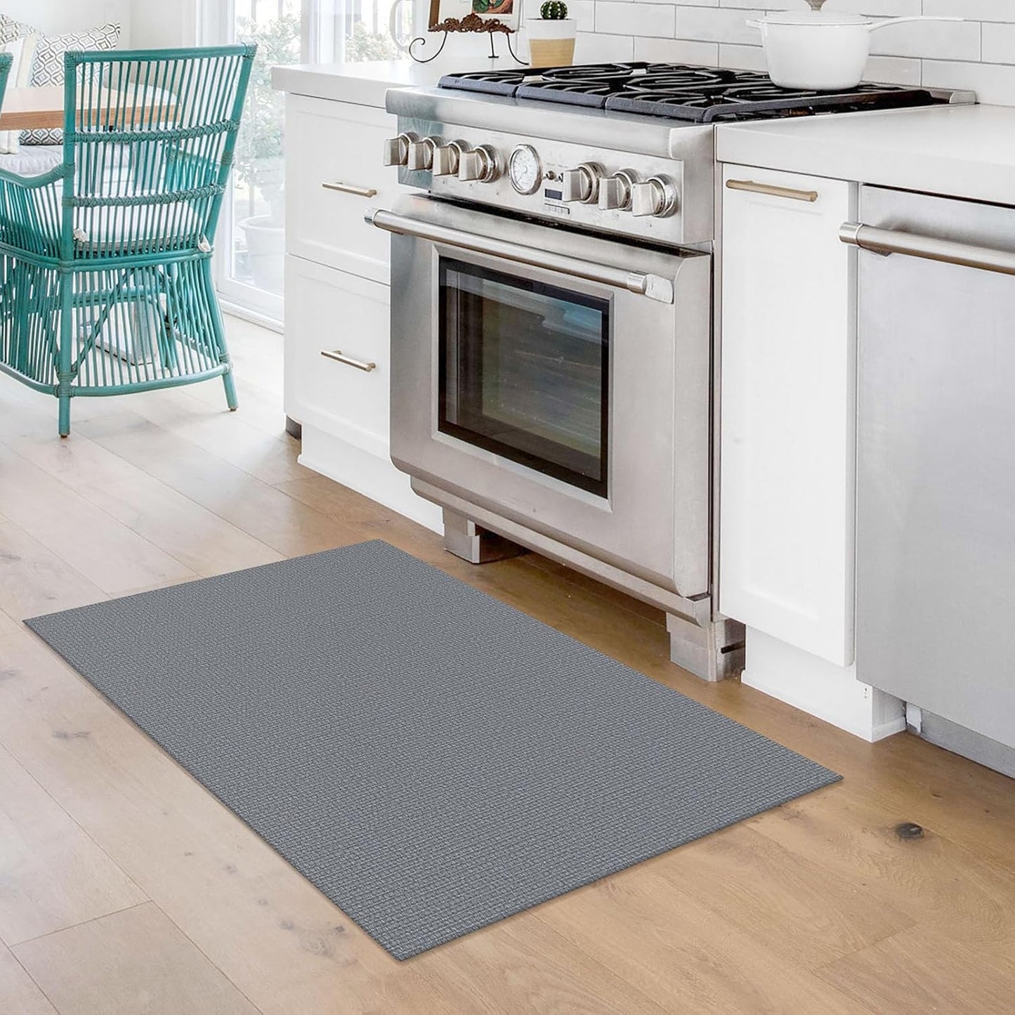 KOZYFLY Washable Area Rug 2x3 Ft Small Entryway Rug Indoor Door Mat Non Slip Front Door Rugs Indoor Braided Cotton Floor Carpet for Front Entrance Bathroom Kitchen Foyer, Grey