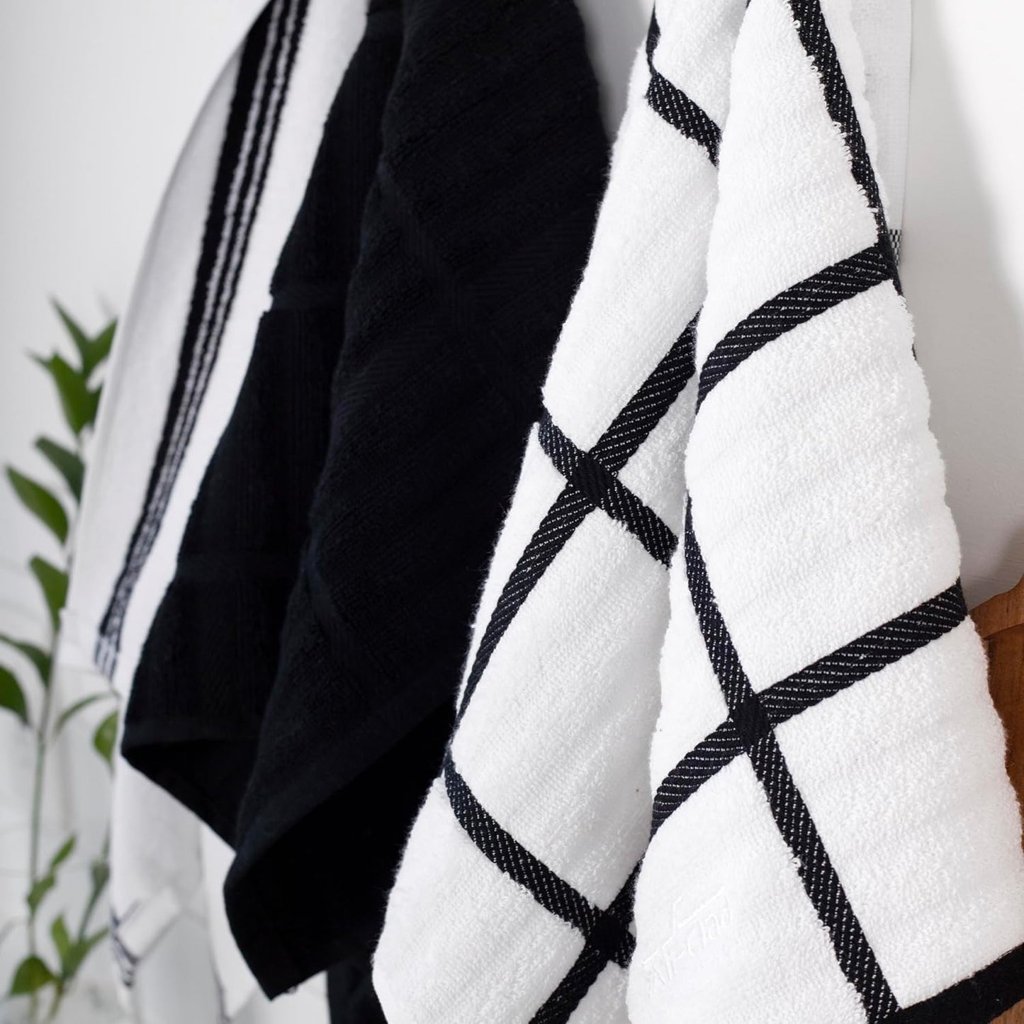 All-Clad Checked Kitchen Towel: Highly Absorbent, Super Soft Long Lasting - 100% Cotton, 17"x30" Tea Towel for Cleaning & Drying Dishes, Pans, Glassware, or Countertops, (1-Pack), Black