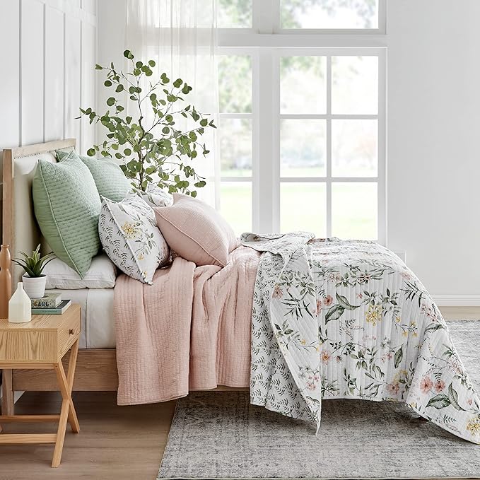 Levtex Home Cross Stitch Reversible Twin XL/Twin Quilt Set (68x86in) with 1 Pillow Sham (26x20in) - Stitch Texture - Blush - Cotton Twin/Twin Size Quilt Bedding Set - Lightweight, Soft, Pre-Washed