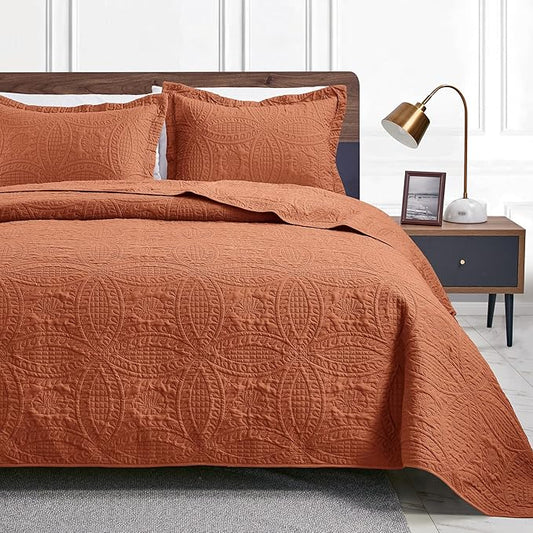 Love's cabin California King Size Quilt Bedding Set Umber Bedspreads - Cal King Summer Lightweight Bedspread Comforter - Coin Pattern Coverlet for All Season - 3 Pieces (1 Quilt, 2 Pillow Shams)