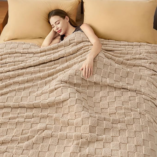 Joiedomi Queen Size Blanket for Bed, Soft Brown Fleece Checkered Blankets Gifts for Women Mom Girls, 280GSM Cozy Cute Soft Throw Home Room Decor Aesthetic Gifts 90x90 Inches