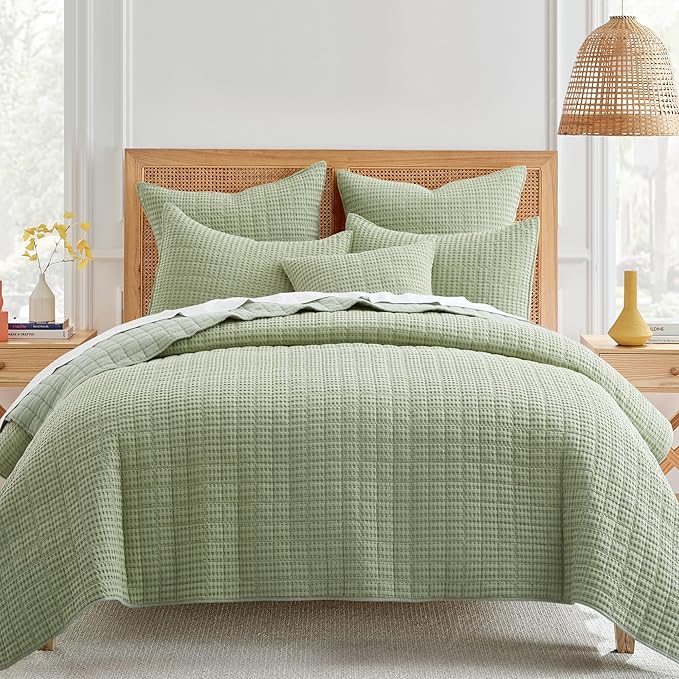 Levtex Home Mills Waffle Twin XL/Twin Quilt Set (68x86in) with 1 Pillow Sham (26x20in) - Desert Sage - 100% Cotton Twin Size Quilt Bedding Set - Lightweight, Soft, Pre-Washed