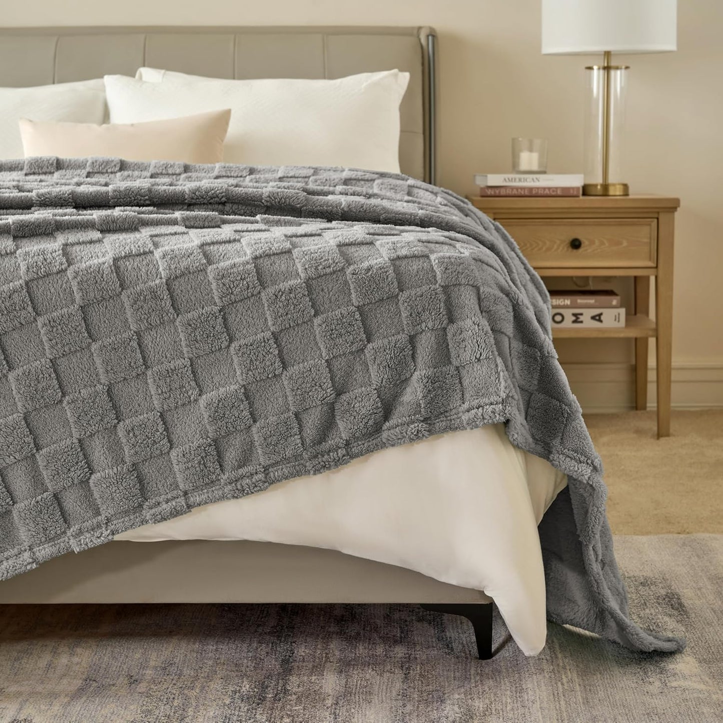 Joiedomi Queen Size Blanket for Bed, Soft Grey Fleece Checkered Blankets Gifts for Women Mom Girls, 280GSM Cozy Cute Soft Throw Home Room Decor Aesthetic Gifts 90x90 Inches