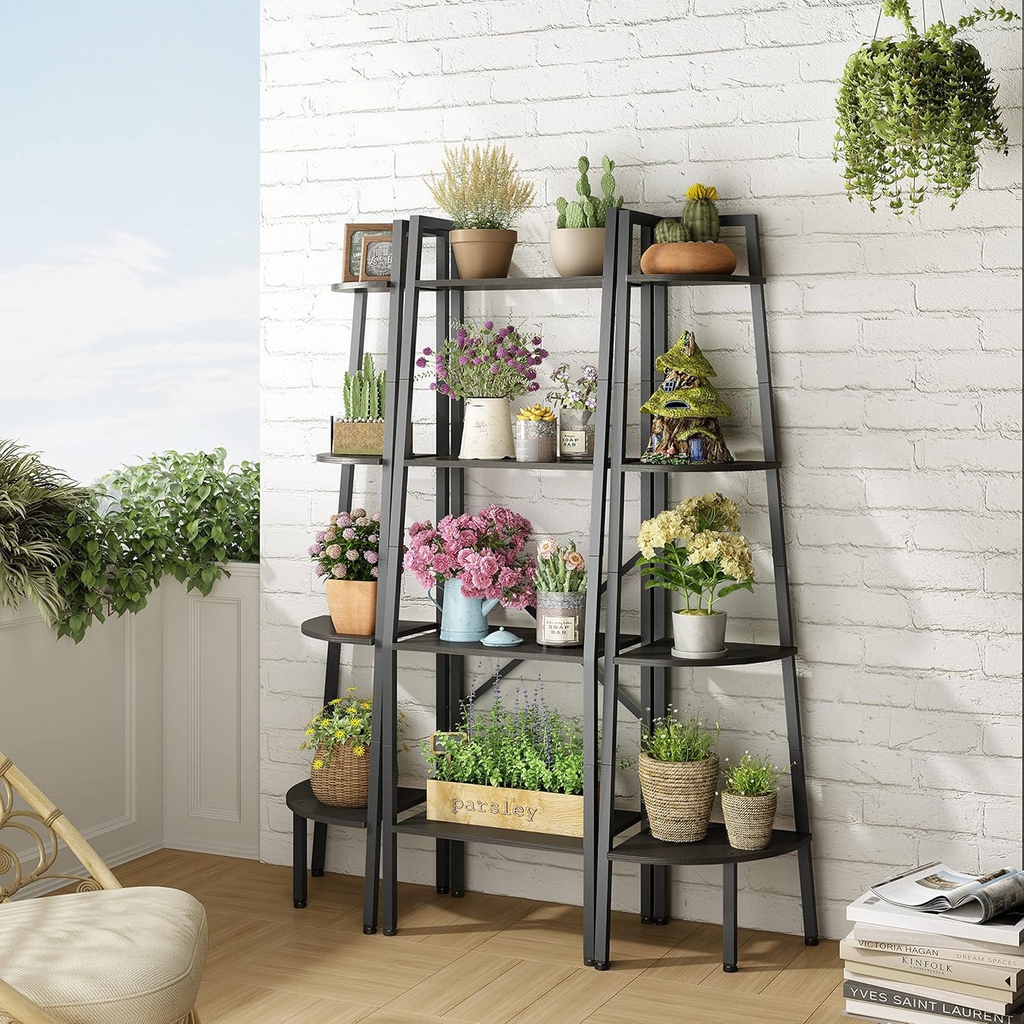 Hoctieon Corner Shelf, 4-Tier Corner Bookshelf, Rustic Ladder Shelf, Industrial Display Stand for Living Room, Kitchen, Home Office, Balcony, Small Space, Metal Frame, Black