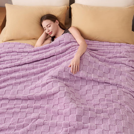 Joiedomi Queen Size Blanket for Bed, Soft Fleece Checkered Blankets Gifts for Women Mom Girls, 280GSM Cozy Cute Soft Throw Home Room Decor Aesthetic Gifts 90x90 Inches
