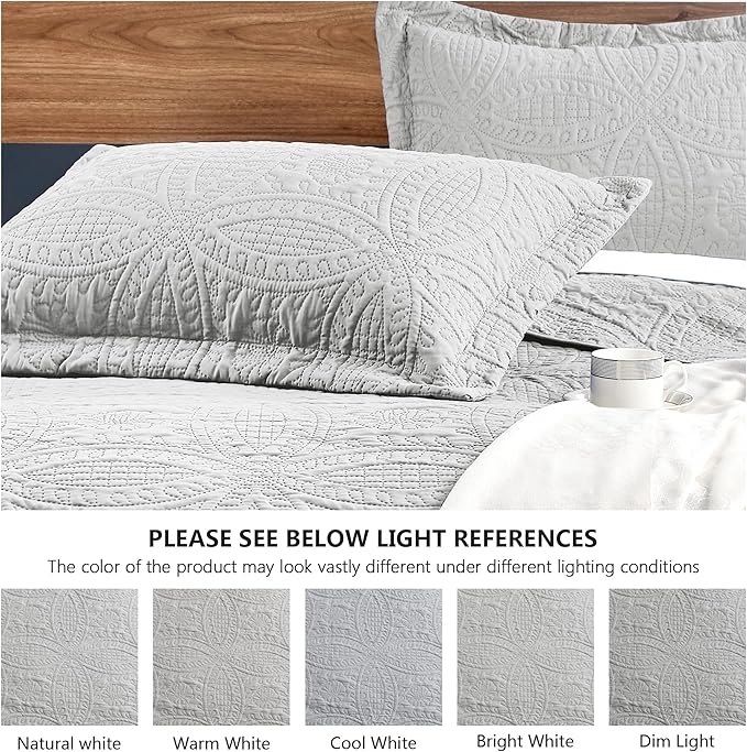 Love's cabin California King Size Quilt Bedding Set Light Grey Bedspreads - Cal King Summer Lightweight Bedspread Comforter - Coin Pattern Coverlet for All Season - 3 Pieces (1 Quilt, 2 Pillow Shams)